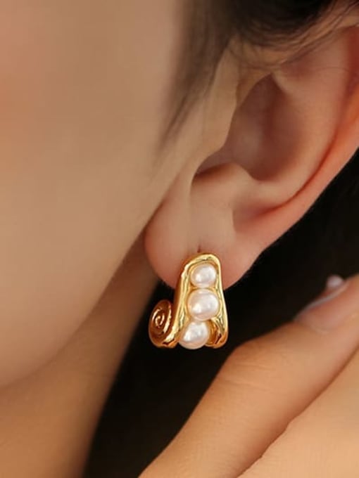 ACCA Brass Imitation Pearl Geometric Hip Hop Stud Earring 1