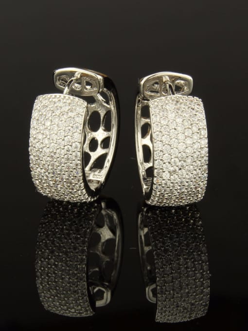 Platinum plated white zircon Brass Cubic Zirconia Round Luxury Huggie Earring