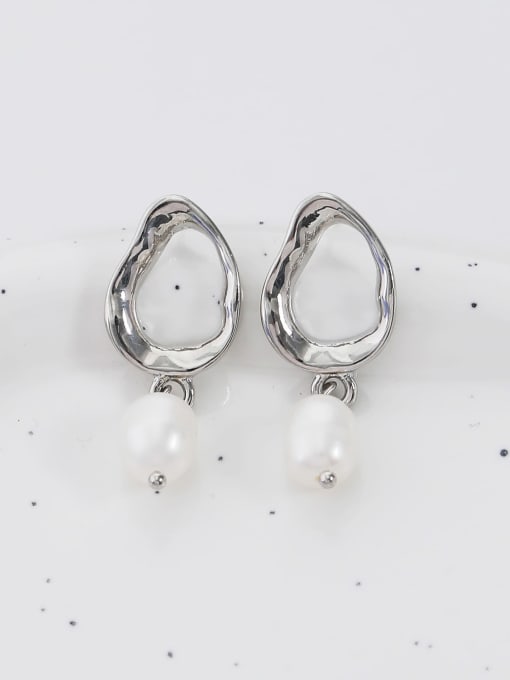 white k Brass Imitation Pearl Geometric Vintage Stud Earring