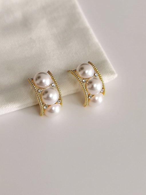HYACINTH Brass Imitation Pearl Geometric Minimalist Stud Earring