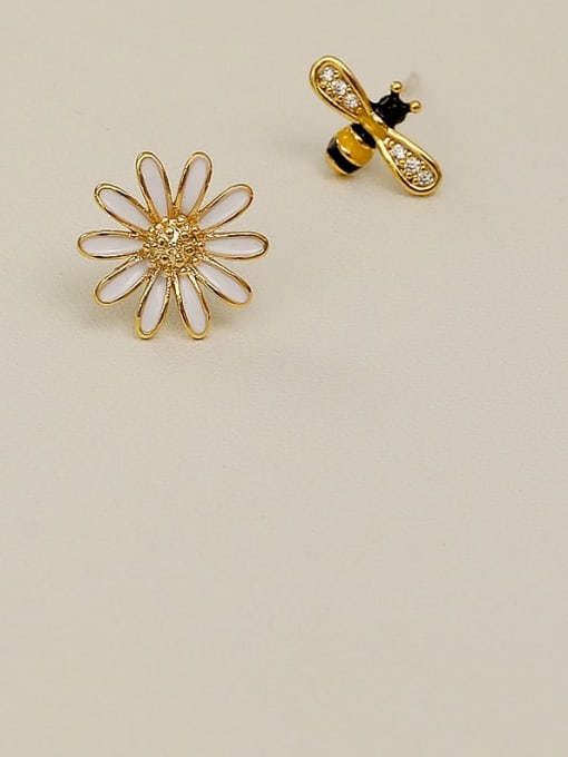HYACINTH Copper Rhinestone Enamel Cute chrysanthemum Bee asymmetric Stud Trend Korean Fashion Earring 3