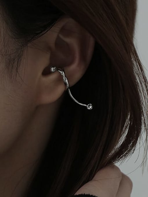 Five Color Brass  Minimalist Line  Cross-knotted ear clips  Single Earring 1