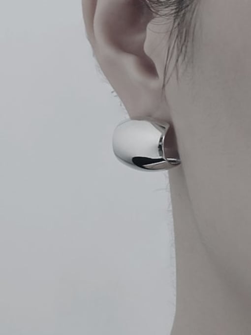 TINGS Brass Irregular Minimalist Single Earring 1