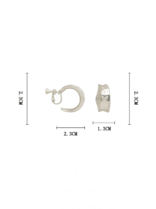 HYACINTH Brass Irregular Minimalist Clip Earring 2