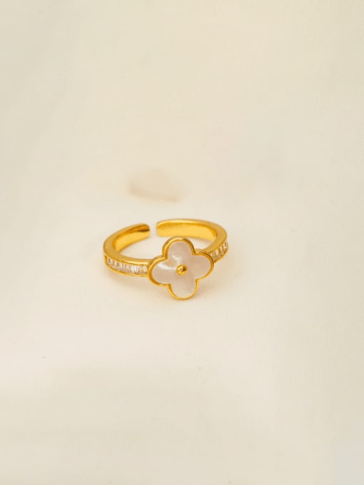 HYACINTH Brass Shell Clover Minimalist Band Ring 0