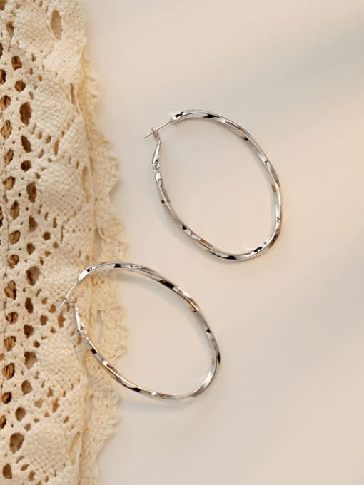 white K Copper Hollow Oval Minimalist Hoop Trend Korean Fashion Earring