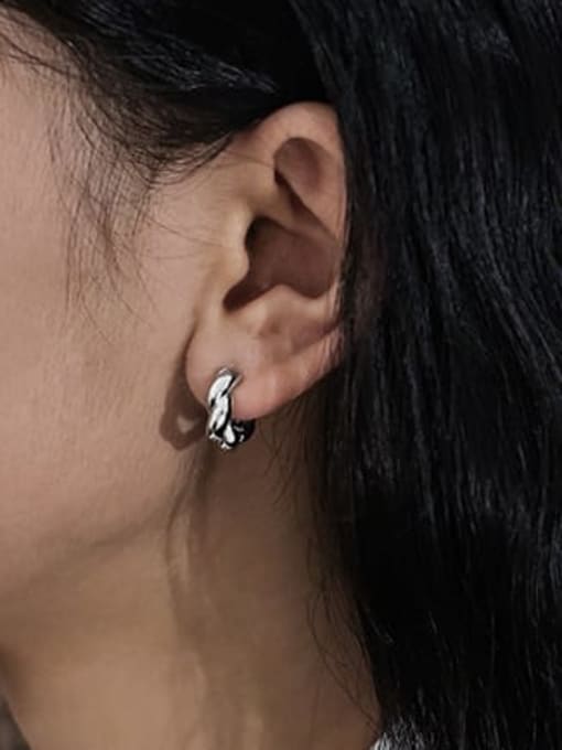 ACCA Brass Geometric Minimalist Huggie Earring 1