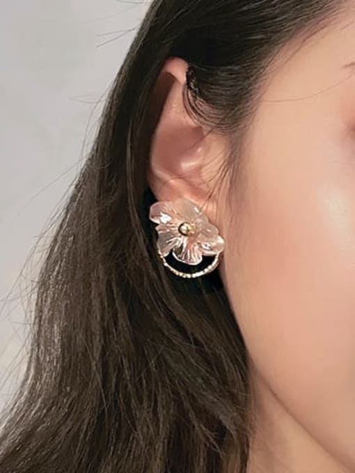 Papara Mixed Metal Bead White Flower Cute Stud Earring 1
