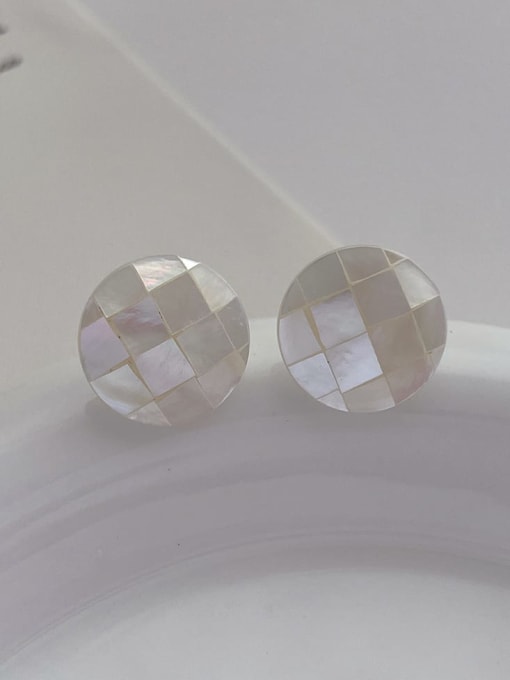Round mosaic shell earrings Brass Shell Heart Minimalist Stud Earring