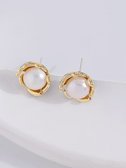 HYACINTH Brass Imitation Pearl Flower Minimalist Stud Earring
