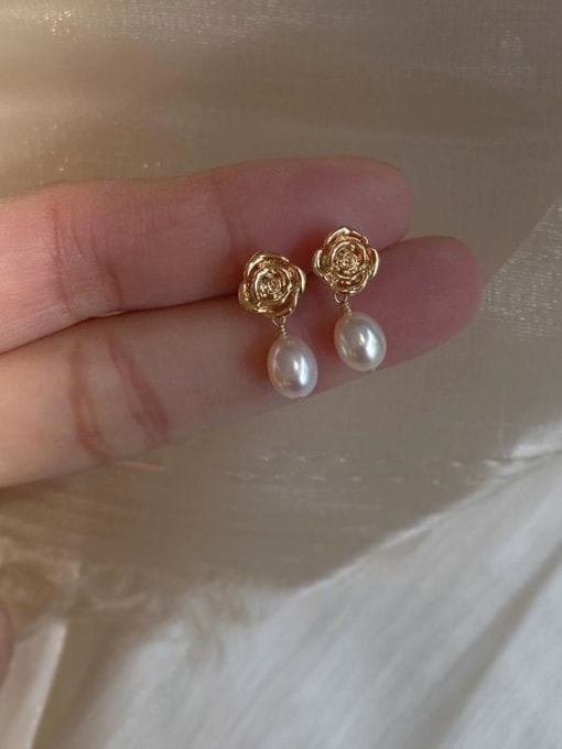 YOUH Brass Freshwater Pearl Flower Dainty Stud Earring 2