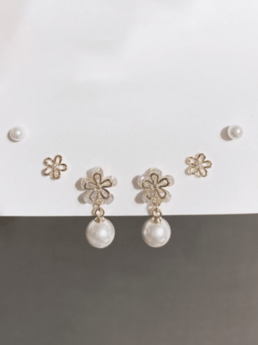 Petal Pearl Set Earrings Brass Shell Fashion Cute Flower Three-Piece Set Stud Earring