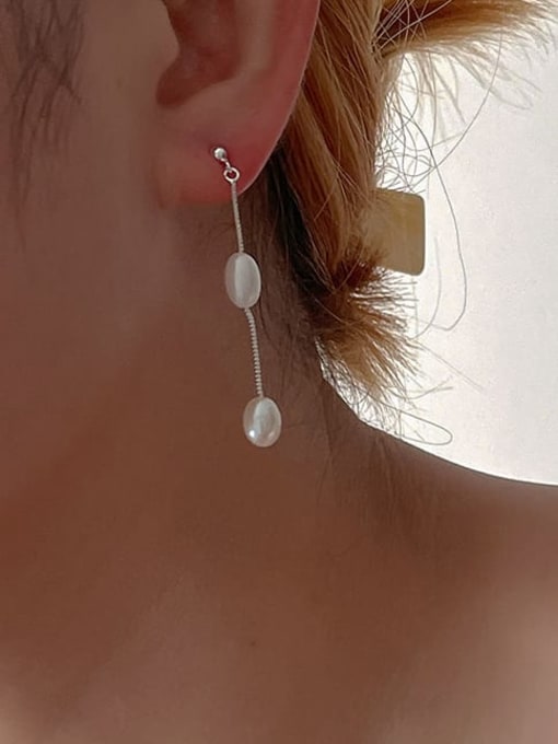 ZRUI Brass Imitation Pearl Tassel Minimalist Drop Earring 1