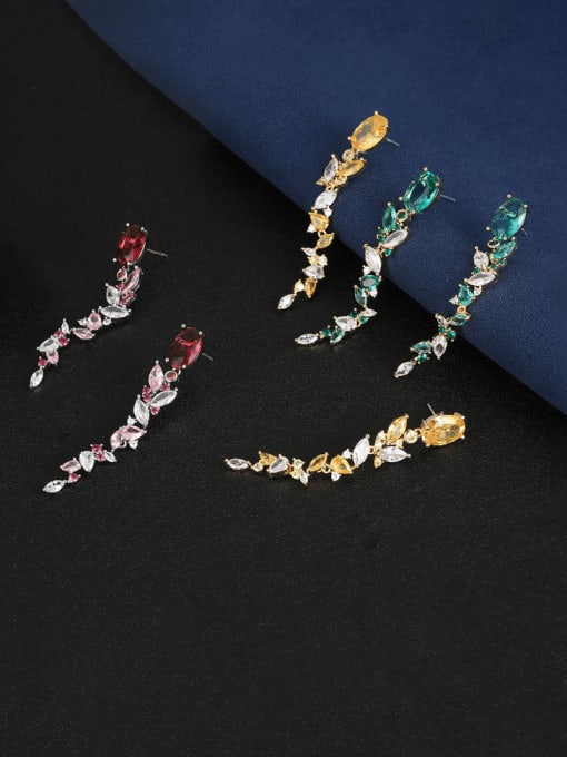 OUOU Brass Cubic Zirconia Flower Luxury Cluster Earring 0