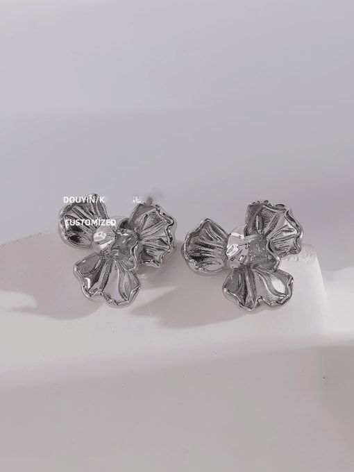 White K Brass Cubic Zirconia Flower Vintage Stud Earring
