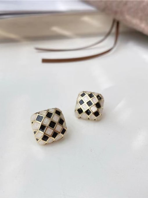 Checkerboard diamond Copper Alloy Enamel Heart Trend Stud Earring