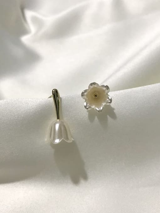 ZRUI Alloy Resin Flower Vintage gold plated Stud Earring