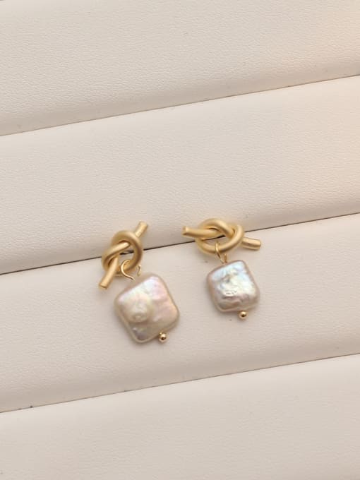 Dumb gold Copper Alien Imitation Pearl Geometric Tie Minimalist Drop Trend Korean Fashion Earring