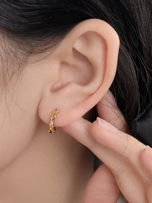 ACCA Brass Geometric Trend Huggie Earring 1