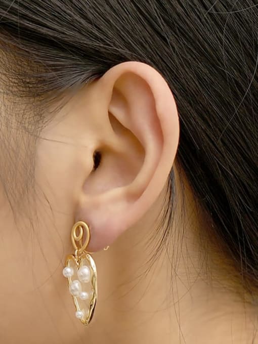 HYACINTH Brass Imitation Pearl Heart Vintage Chandelier Trend Korean Fashion Earring 1