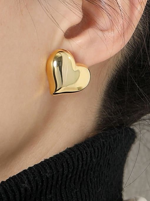 HYACINTH Brass Smooth Heart Minimalist Stud Earring 1