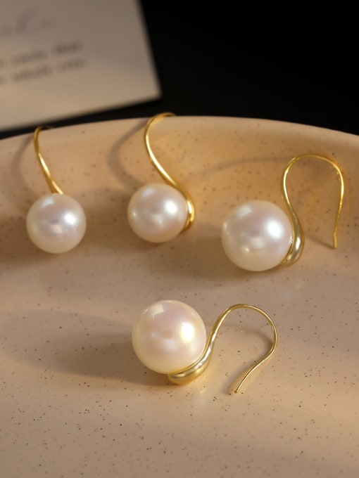 HYACINTH Brass Imitation Pearl Geometric Minimalist Hook Earring 2