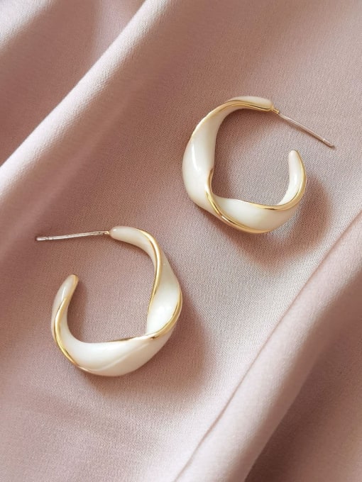 14k+white Brass Enamel Geometric Minimalist Huggie Earring