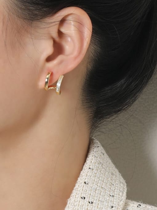 HYACINTH Brass Cubic Zirconia Irregular Minimalist Clip Earring 1