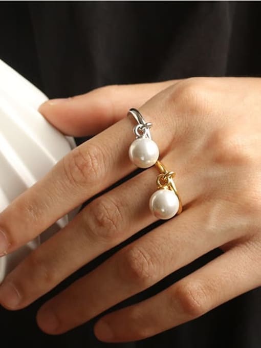 ACCA Brass Imitation Pearl Geometric Vintage Band Ring 0