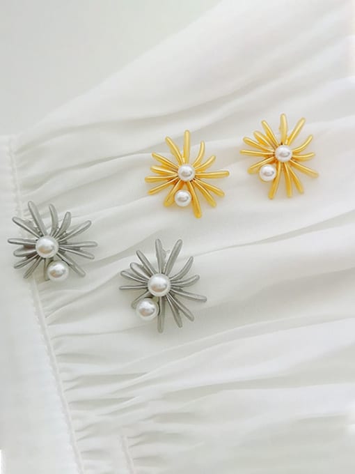 HYACINTH Copper Imitation Pearl Flower Dainty Stud Trend Korean Fashion Earring 0
