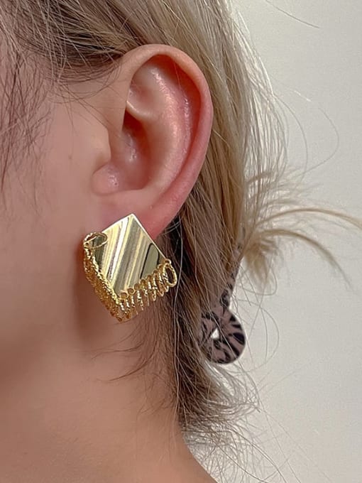 ZRUI Brass Geometric Minimalist Stud Earring 1