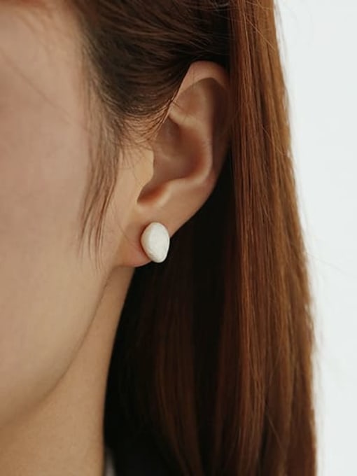 Small  （single） Brass Freshwater Pearl Irregular Minimalist Stud Earring