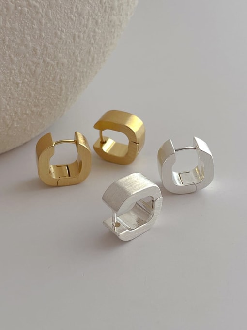 ZRUI Brass Geometric Minimalist Huggie Earring 0