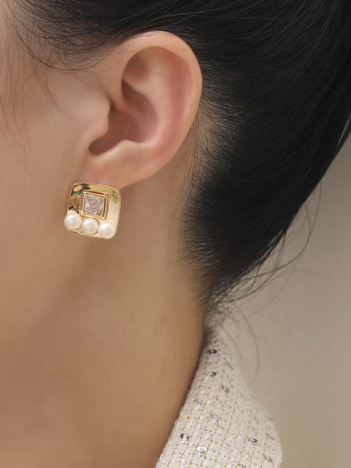 HYACINTH Brass Imitation Pearl Geometric Vintage Stud Earring 1
