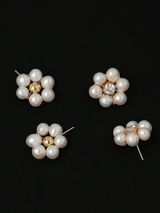 ACCA Brass Imitation Pearl Flower Vintage Stud Earring 0