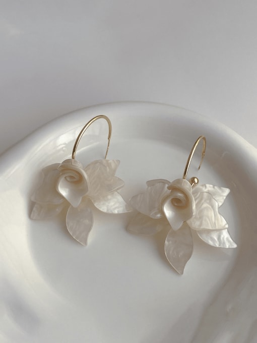 N301 white Brass Acrylic Flower Hip Hop Hook Earring