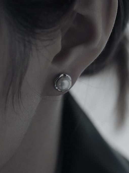 TINGS Brass Imitation Pearl Geometric Minimalist Stud Earring 1