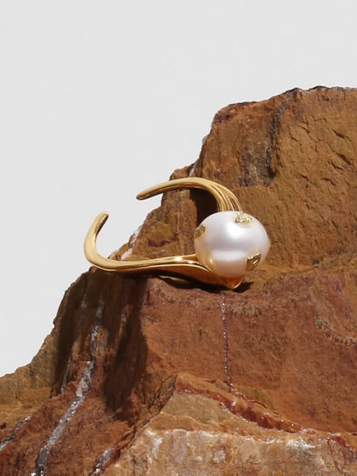 TINGS Brass Freshwater Pearl Irregular Minimalist Band Ring