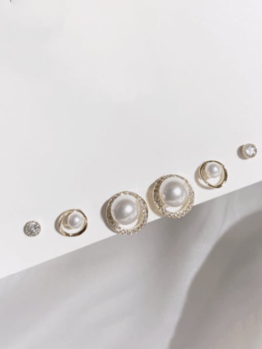 ZRUI Brass Imitation Pearl Minimalist Round  Bead Set Stud Earring 2