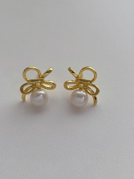 Knotted pearl earrings Brass Hollow Butterfly Minimalist Stud Earring