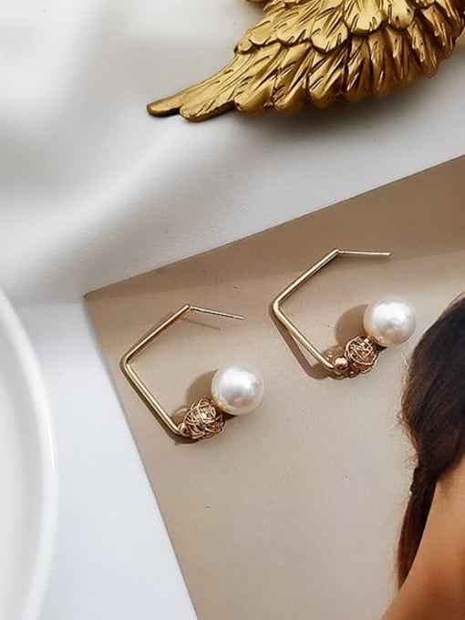 HYACINTH Copper Imitation Pearl Geometric Minimalist Stud Trend Korean Fashion Earring 1
