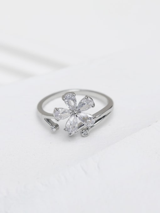 white K Brass Cubic Zirconia Flower Minimalist Band Ring