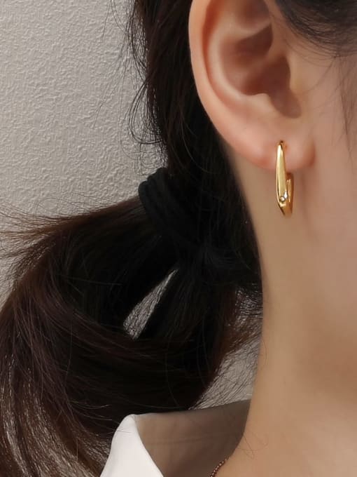 HYACINTH Brass Geometric Minimalist Huggie Earring 1