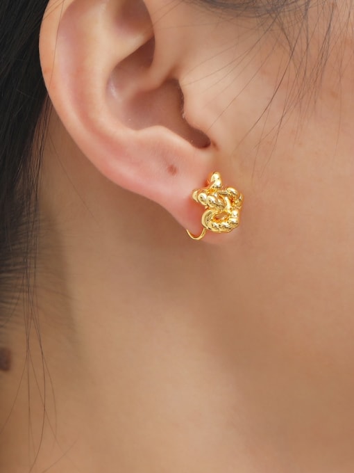 HYACINTH Brass Geometric Knot Vintage Stud Earring 1