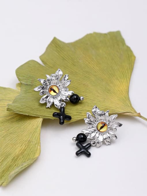 TINGS Brass Enamel Flower Vintage Stud Earring