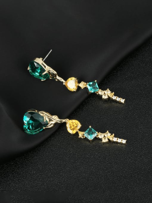 OUOU Brass Cubic Zirconia Heart Luxury Cluster Earring