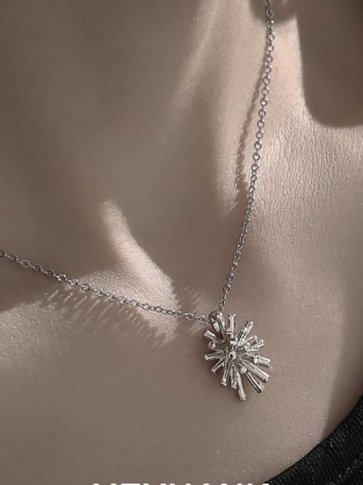 TINGS Titanium Steel Flower Trend Necklace 1