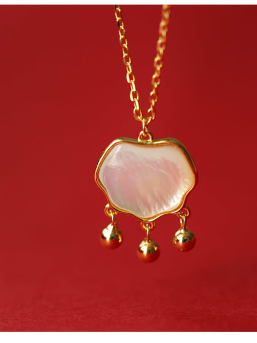 14K gold X507 Brass Shell Tassel Dainty Necklace