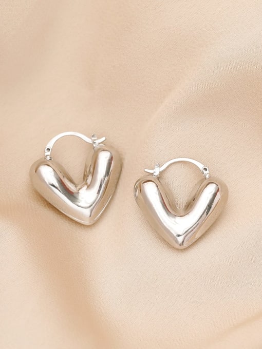 White K Heart shaped Ear Buckle Brass Heart Minimalist Huggie Earring