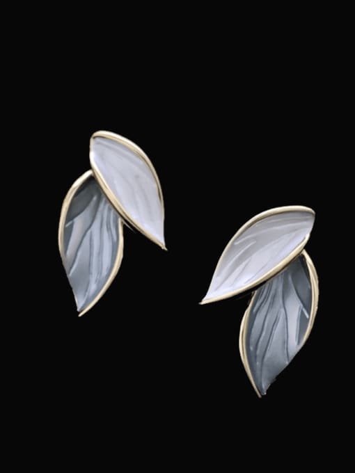 SUUTO Brass Shell Flower Minimalist Stud Earring 0